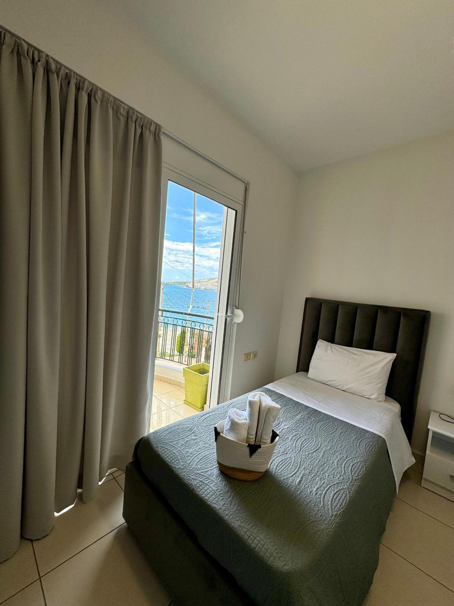 Belaire Luxury Apartment סרנדה מראה חיצוני תמונה